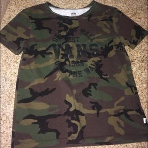 Vans women’s camo shirt